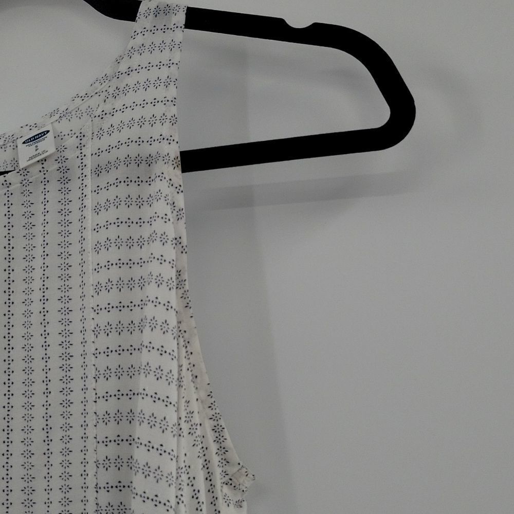 3 For $20 Old Navy white and Blue Top size SP - Picture 4 of 5
